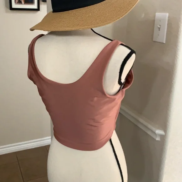 Revamped crop top - Picture 10 of 16